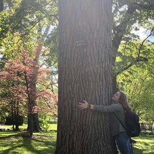 Meet your Posher, Mae